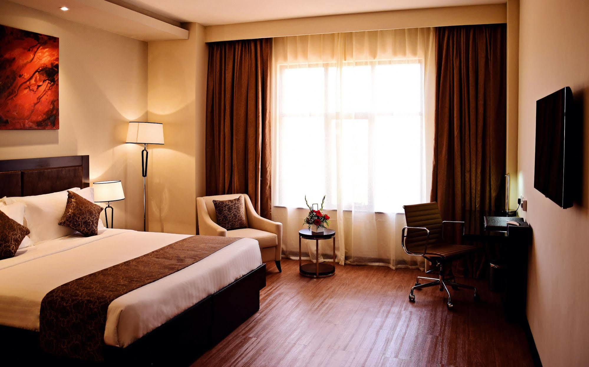 Doubletree By Hilton Nairobi Hotel 4*