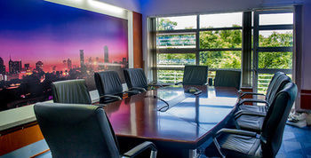 Gemsuites Luxury Serviced Apartment *