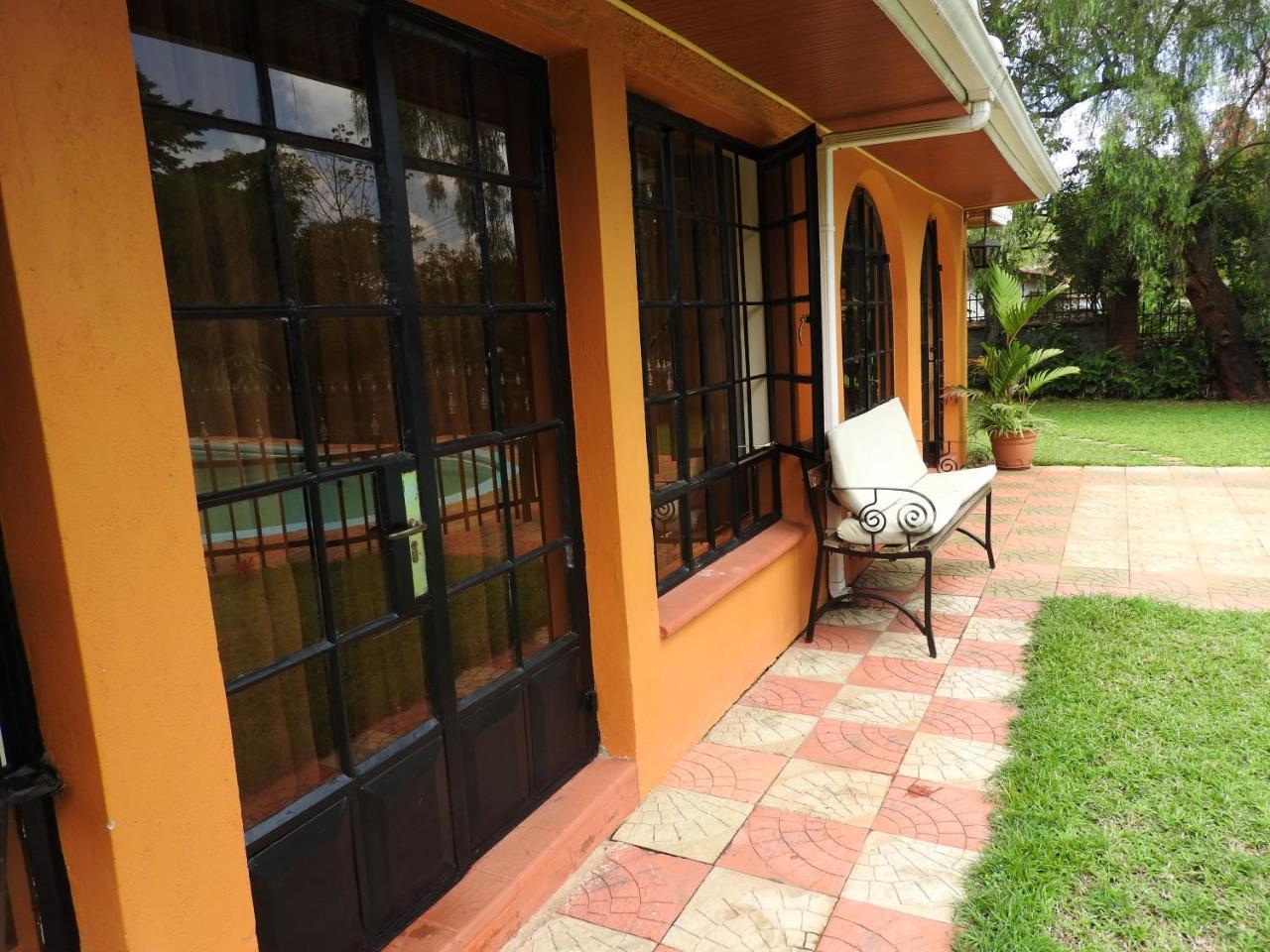 Bed & Breakfast Magnolia Pine Bed & Breakfast Nairobi