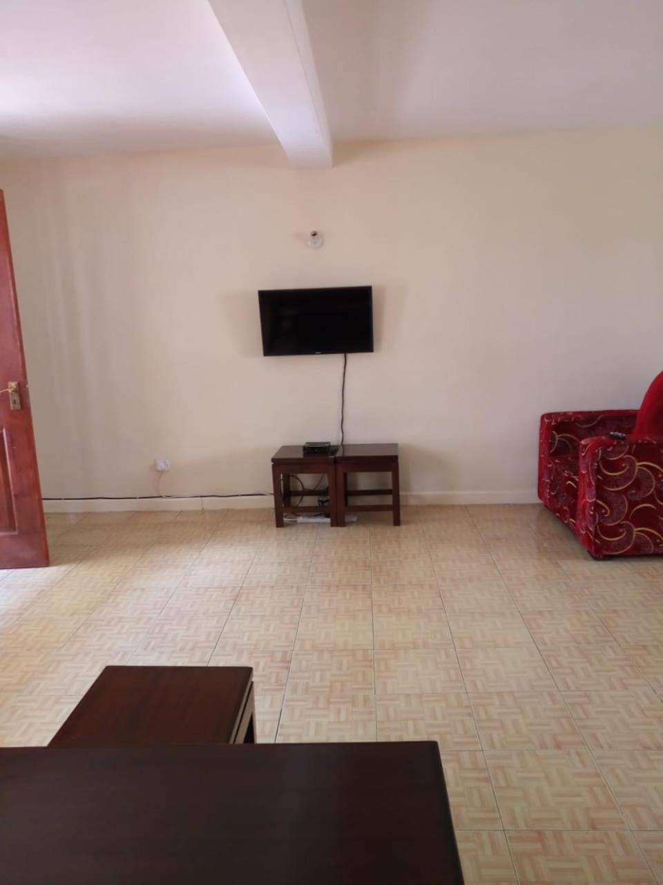 Apartment E5 Space