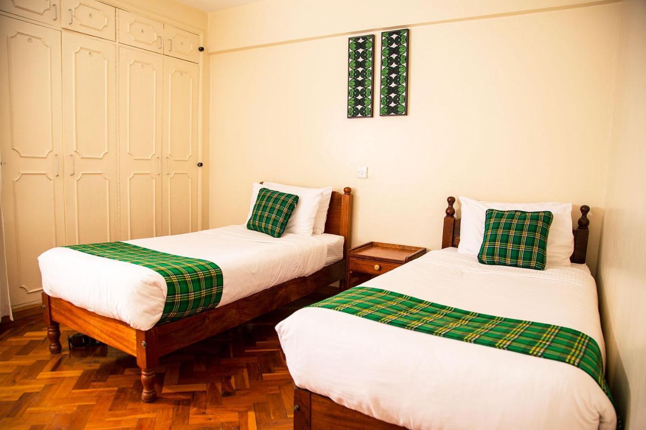 Njema Court Aparthotel 3*