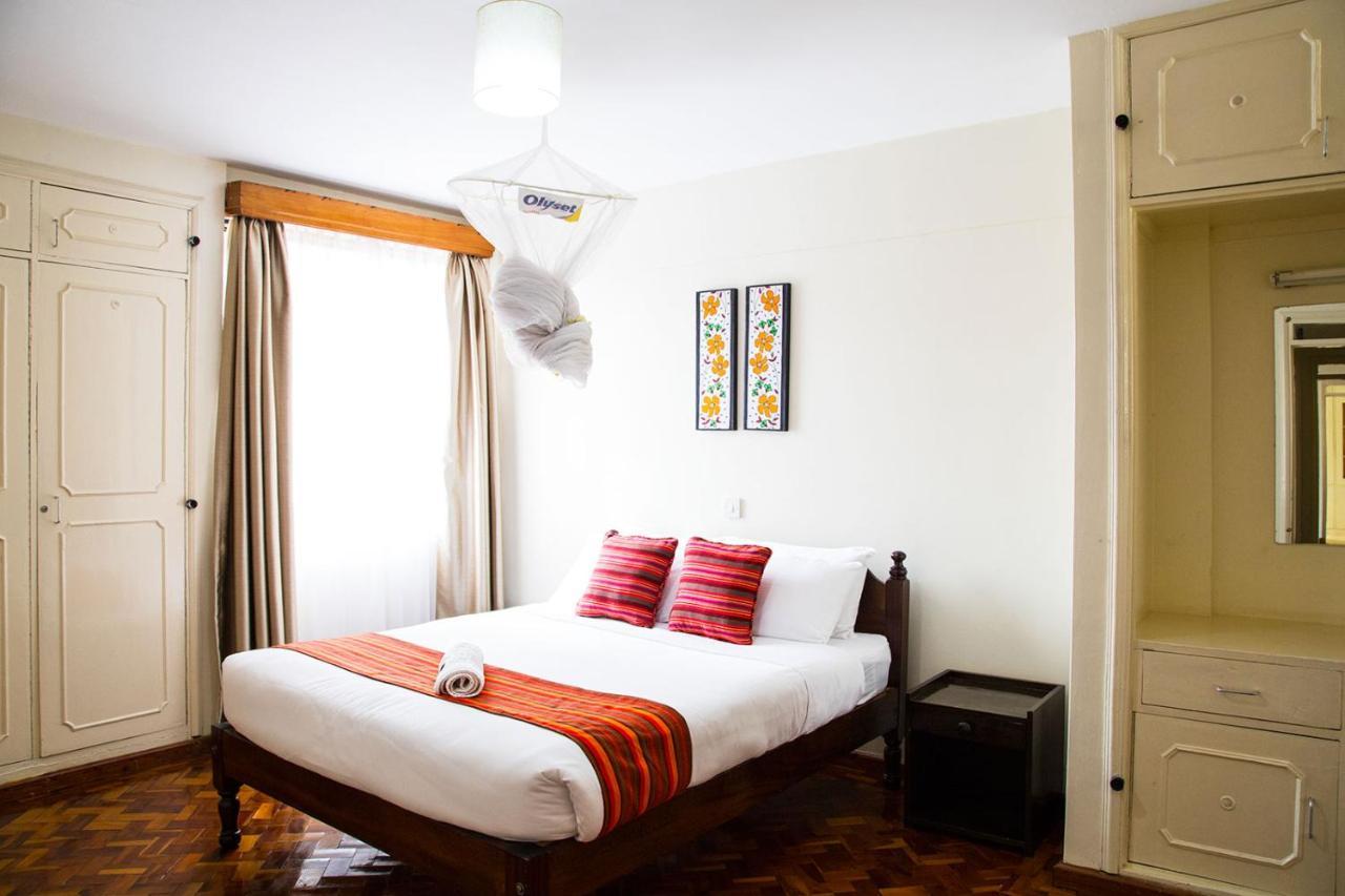 Njema Court 3*