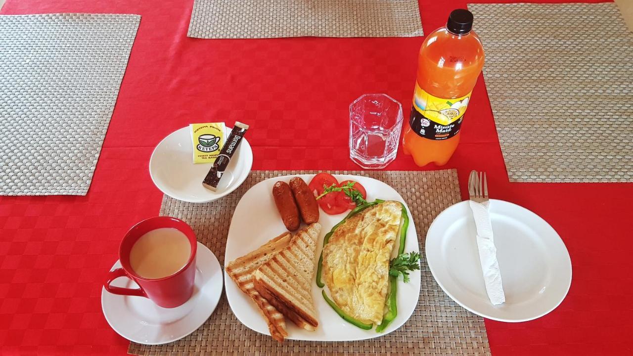 Red Buffalo House Hotel