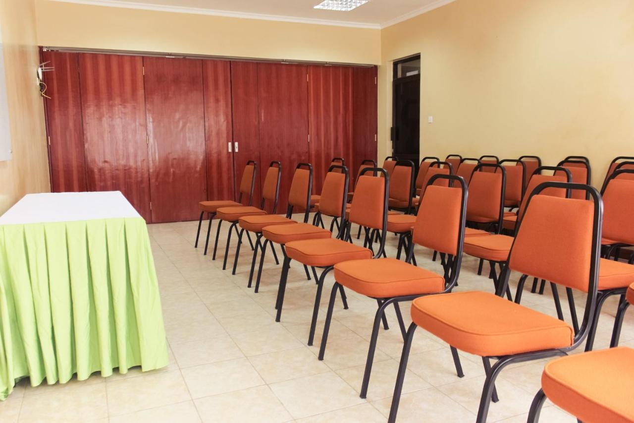 Lia & Training Centre Hotel 3*