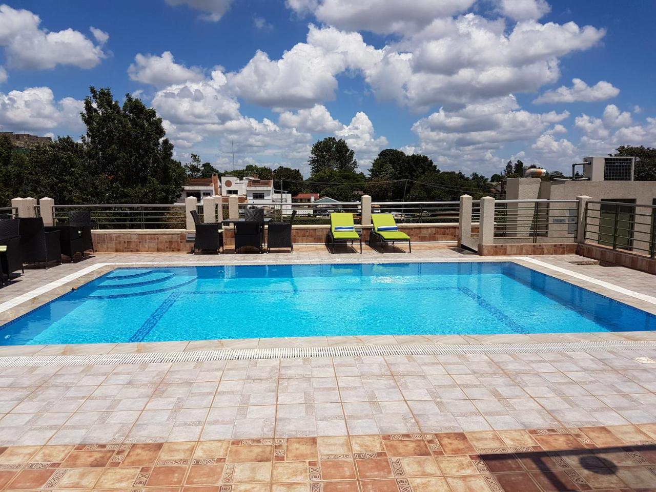 Magna And 4* Nairobi