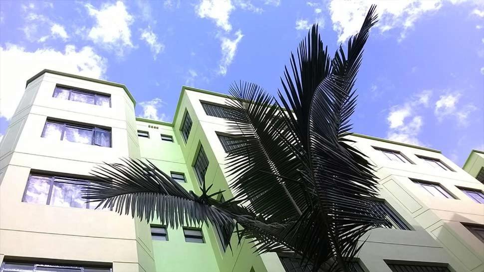 Aparthotel Pinnacle Court
