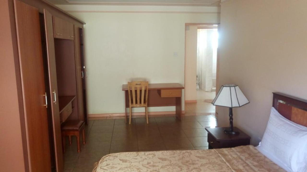 Aparthotel Pinnacle Court 3*
