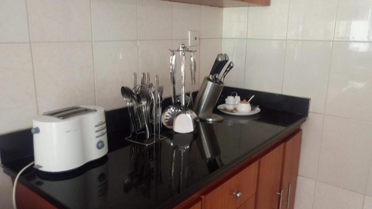 Pinnacle Court Aparthotel