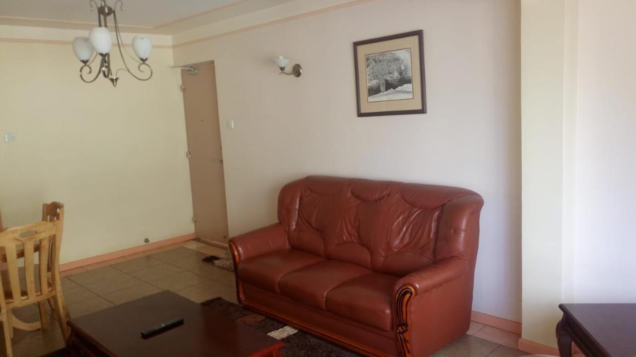 Pinnacle Court Aparthotel