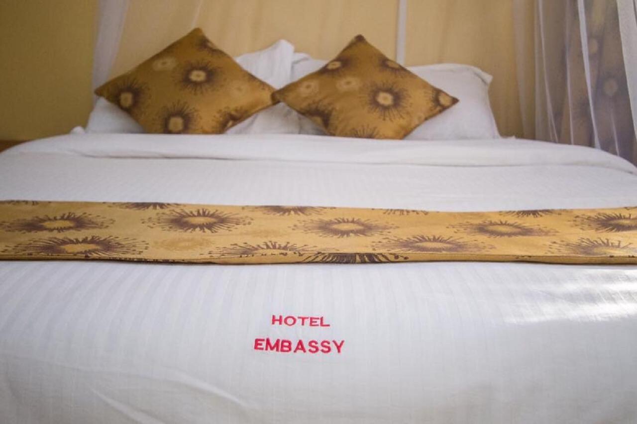 Embassy Hotel 2*