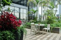 Two Rivers Mall, An Ihg 4*