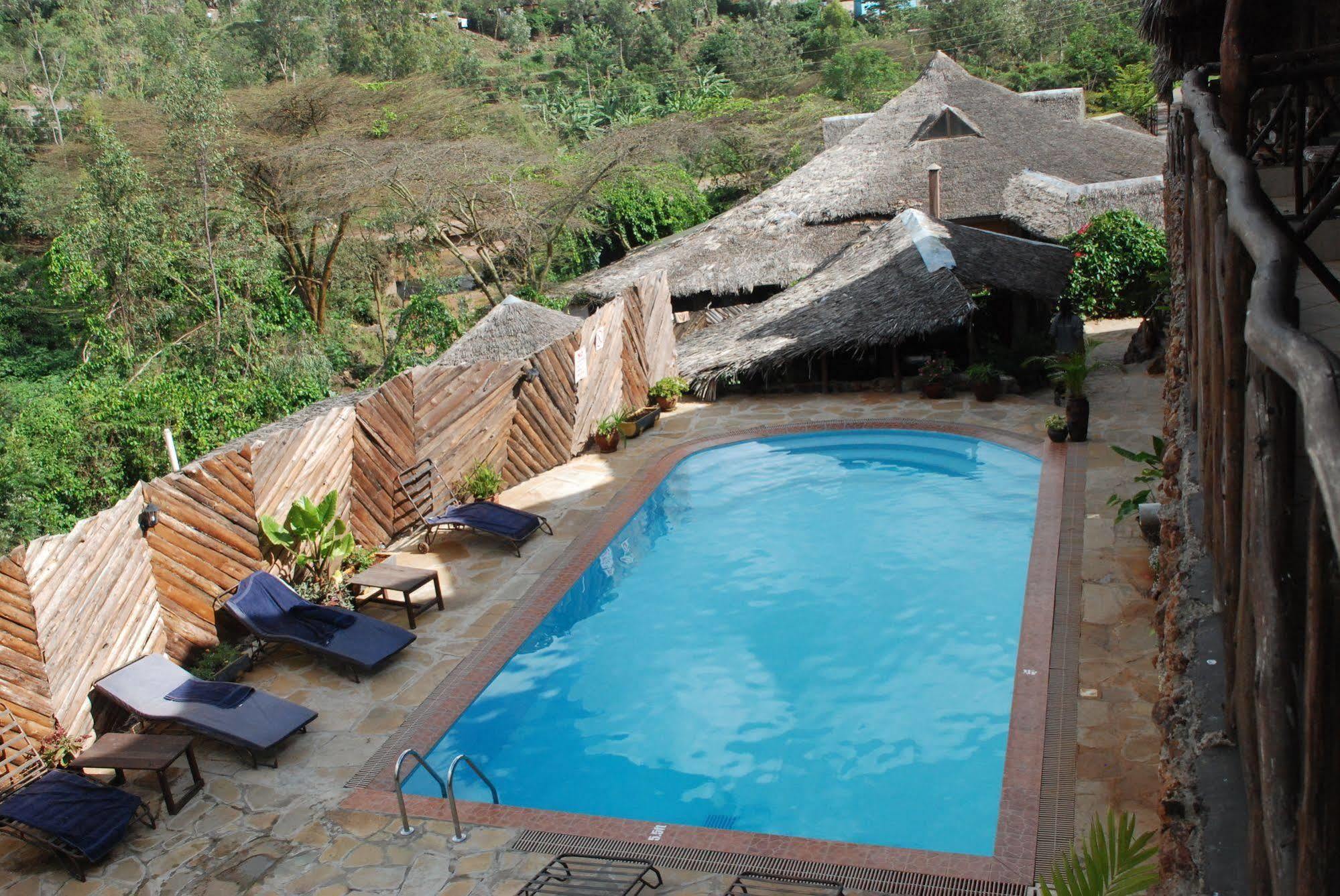 Osoita * Nairobi