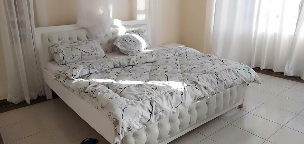 Royalty Homes -jkia Homestay