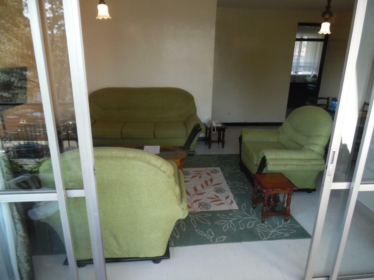 Apartment Court Samra *