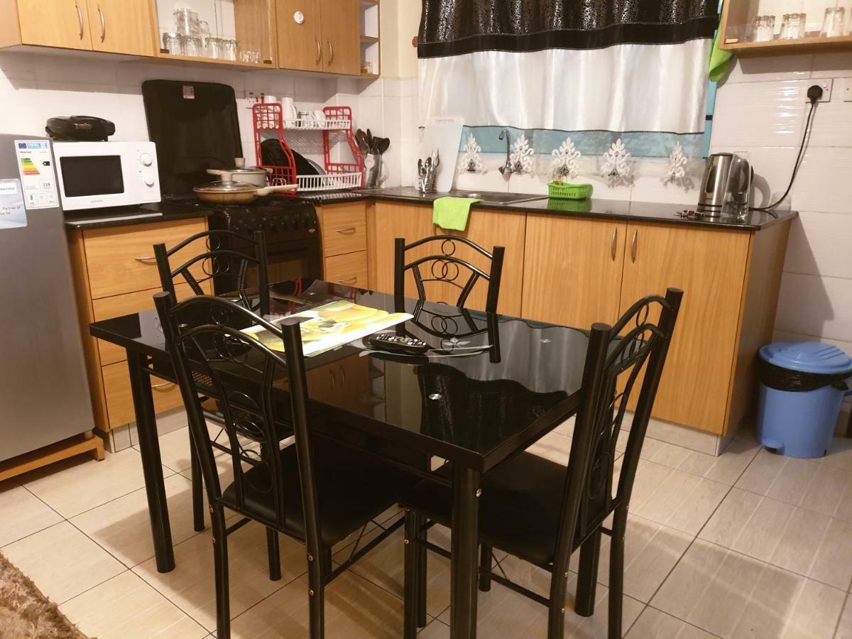 Apartamento Mercy-phillips Located At Eagle Tower Building Centre Nairobi