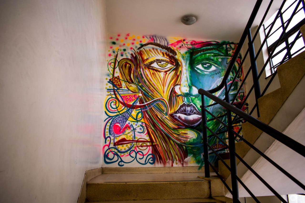 Mercy-phillips Located At Eagle Tower Building Centre Apartamento Nairobi