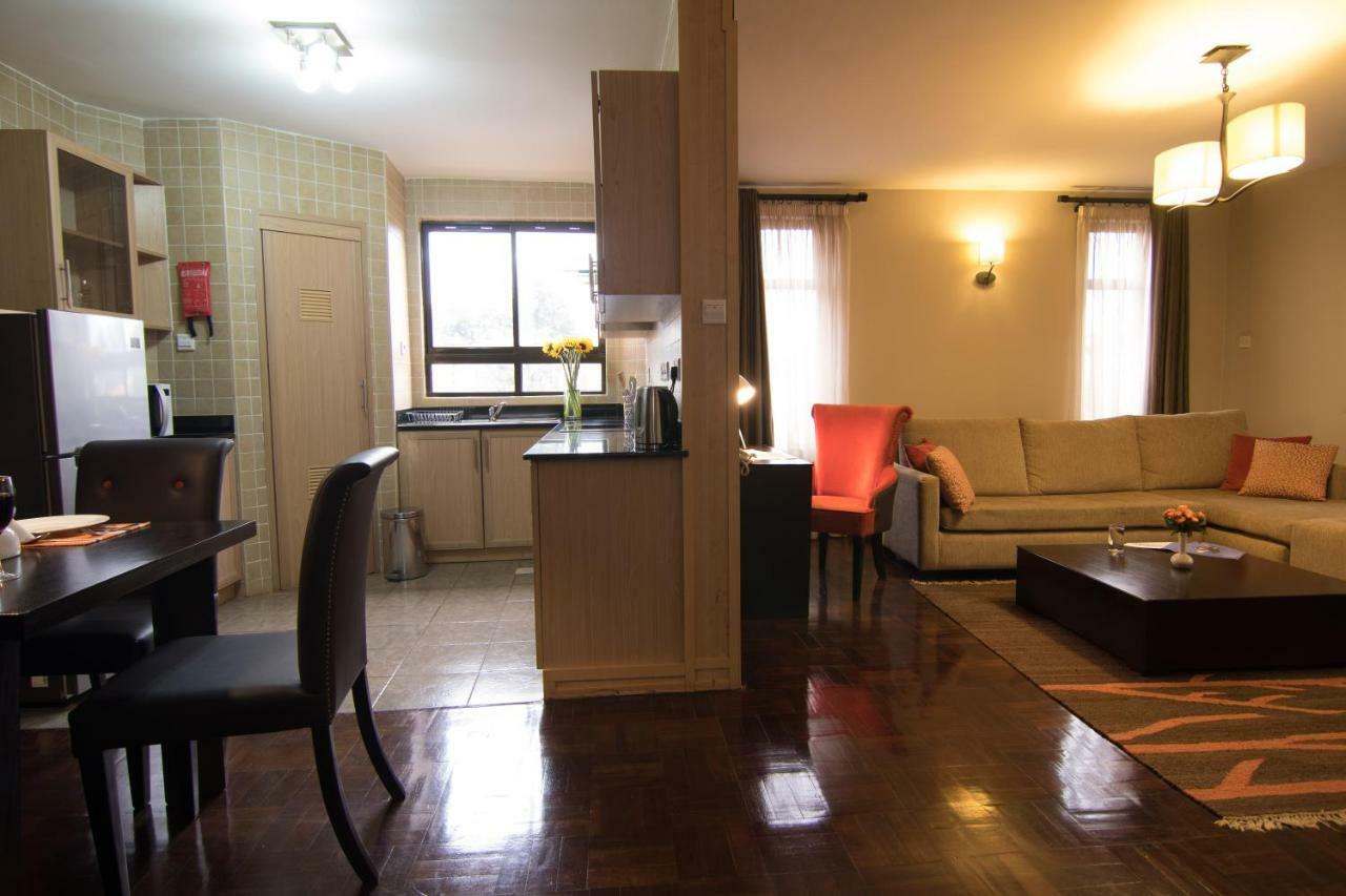 Nelson's Court Serviced