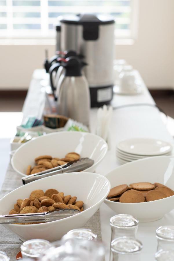 Hotel Glam - Near Westgate Mall, Westlands 4*