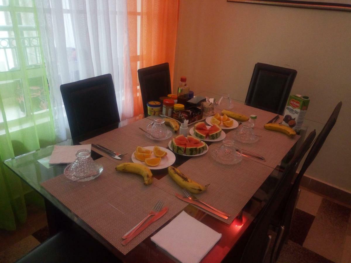 Homestay Elegant Comfy Rooms- Jkia