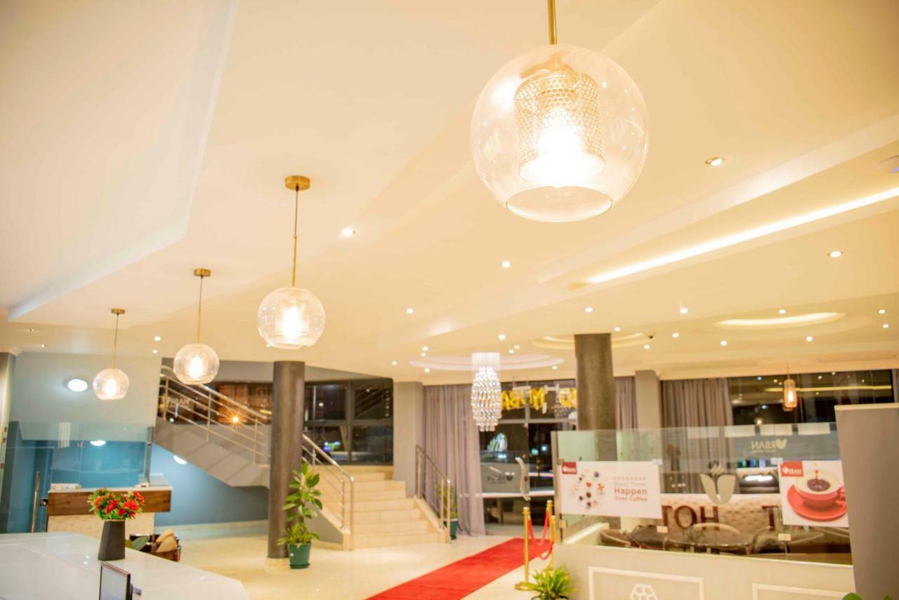 Hotel Urban Point 3*