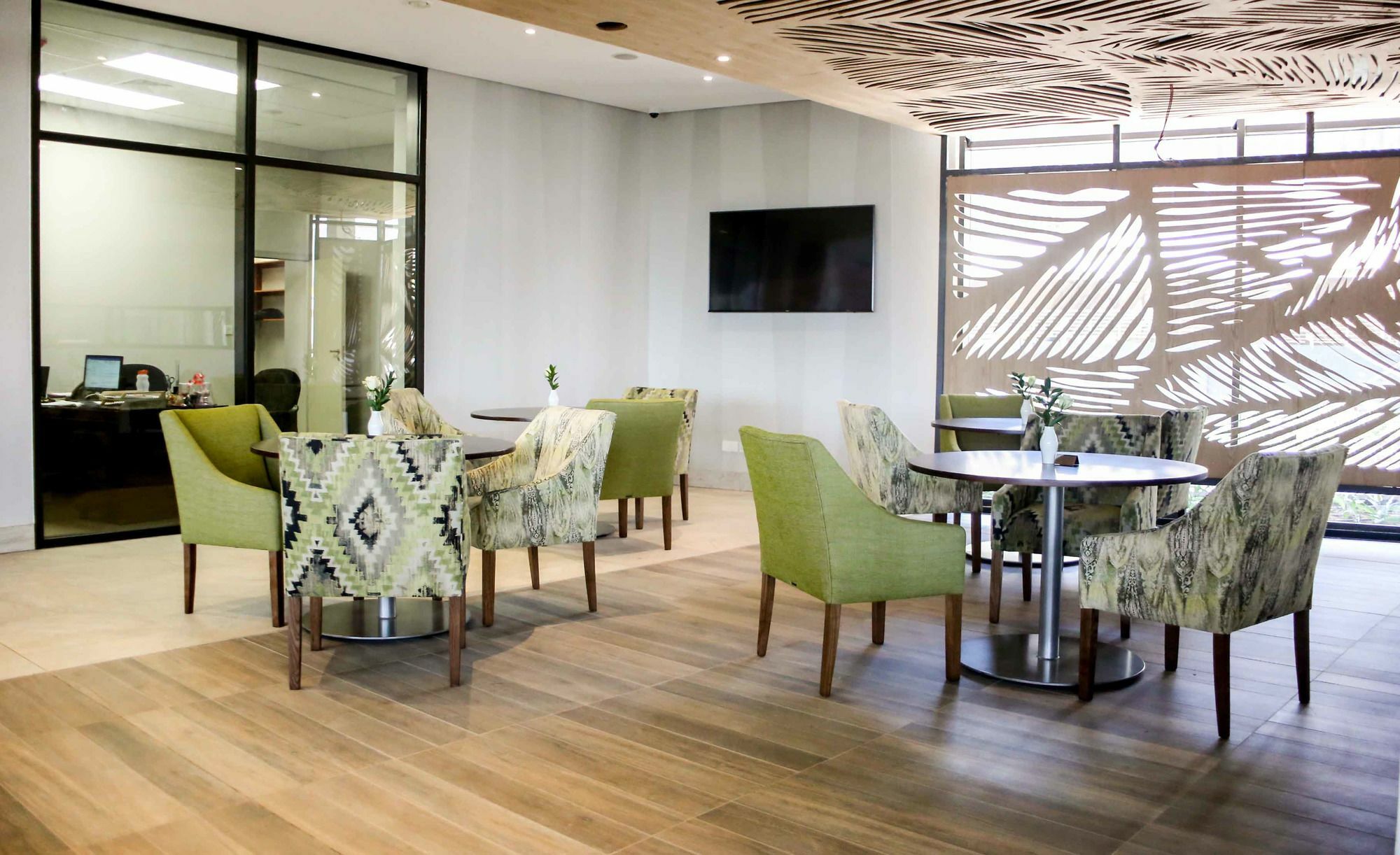 Two Rivers Mall, An Ihg 4* Nairobi