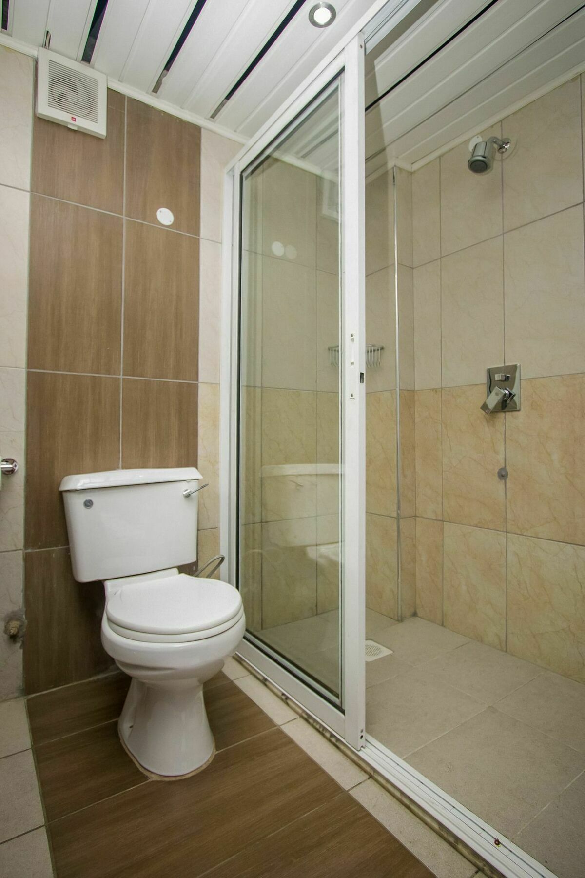 Hotel Airport Landing 3*
