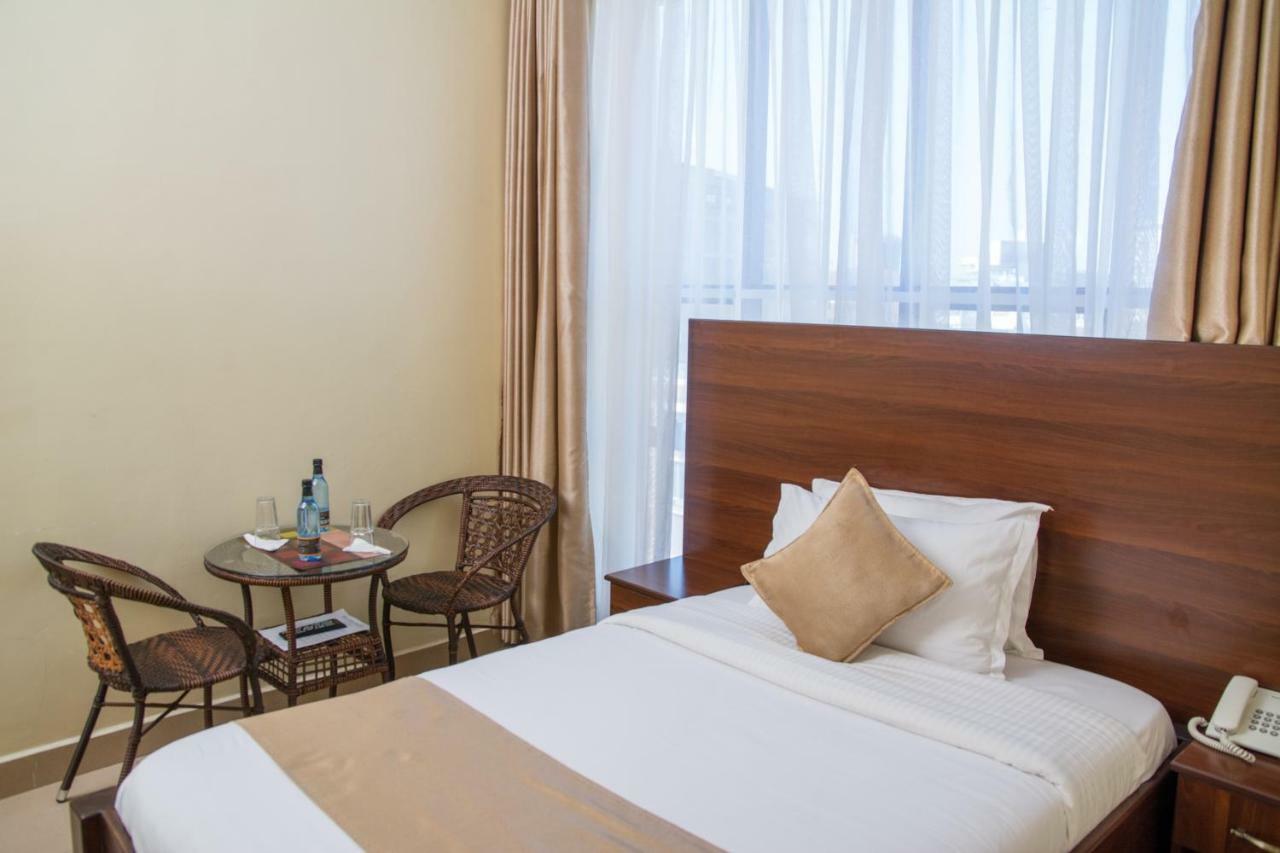Delfirm 3* Nairobi