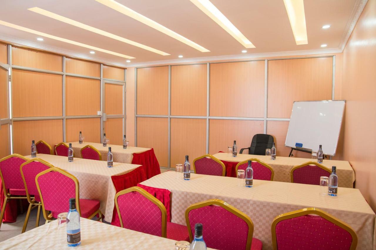 Hotel Delfirm 3*