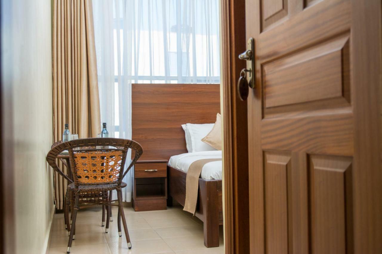Hotel Delfirm 3*