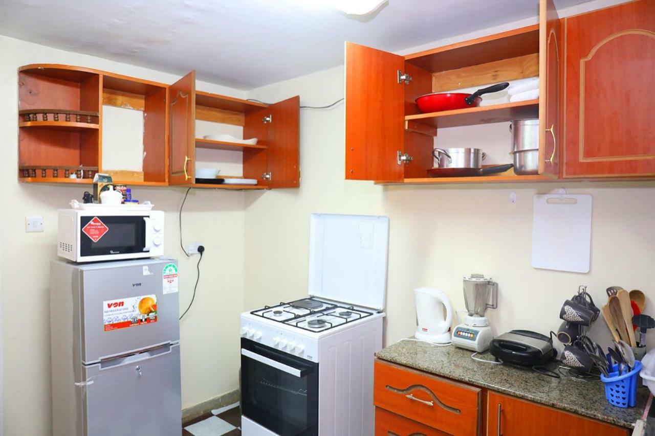Martha's Cozy Near Jkia Airport Apartment