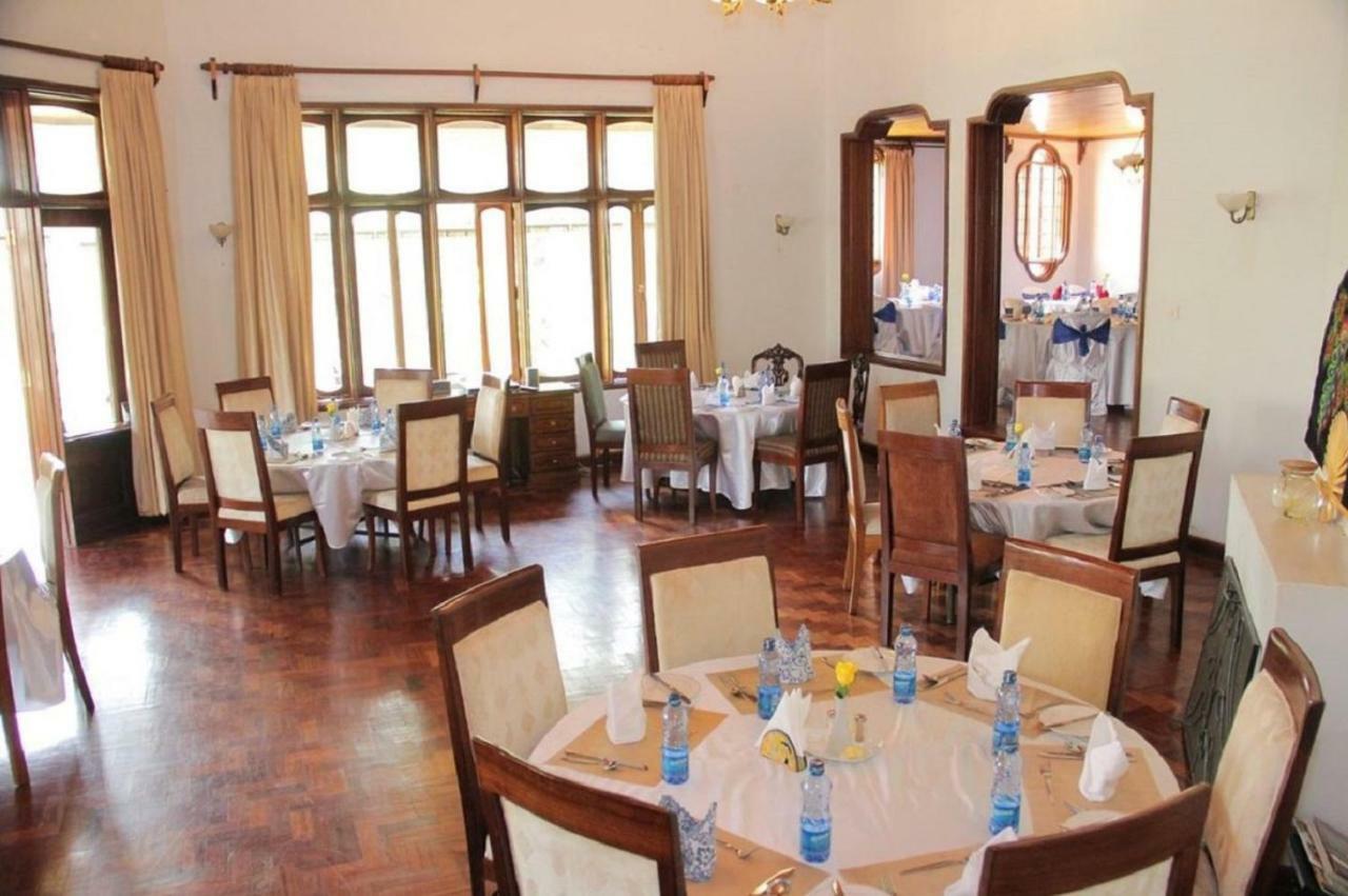 Lavington Hill House Hotel 3*