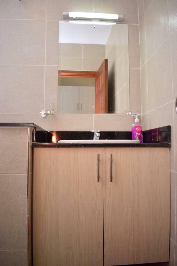 West Suites Apartment