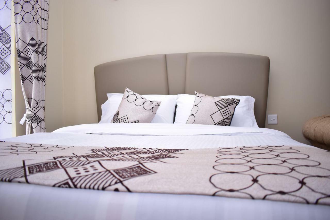 West Suites Apartment