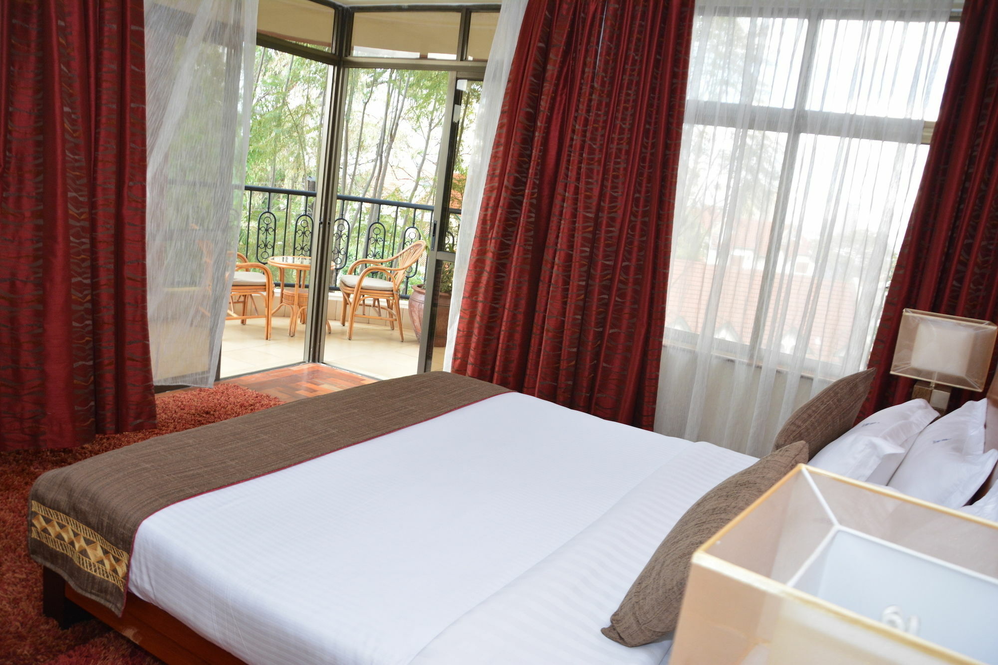 Gemsuites Luxury Serviced