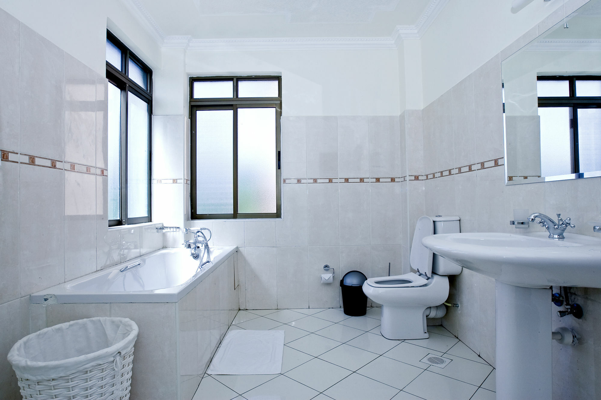 Gemsuites Luxury Serviced *