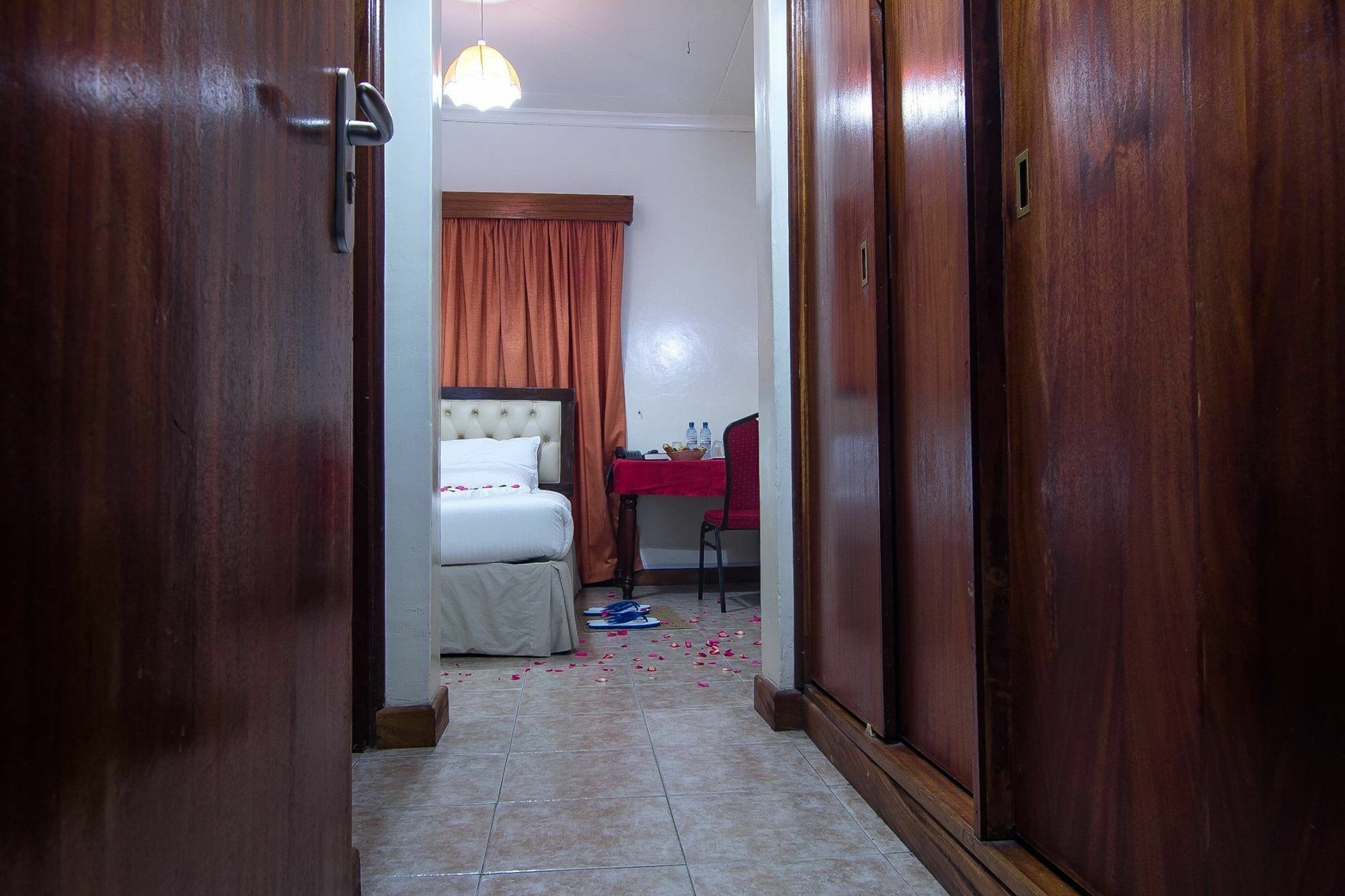 Guest house Chak & Conference Center