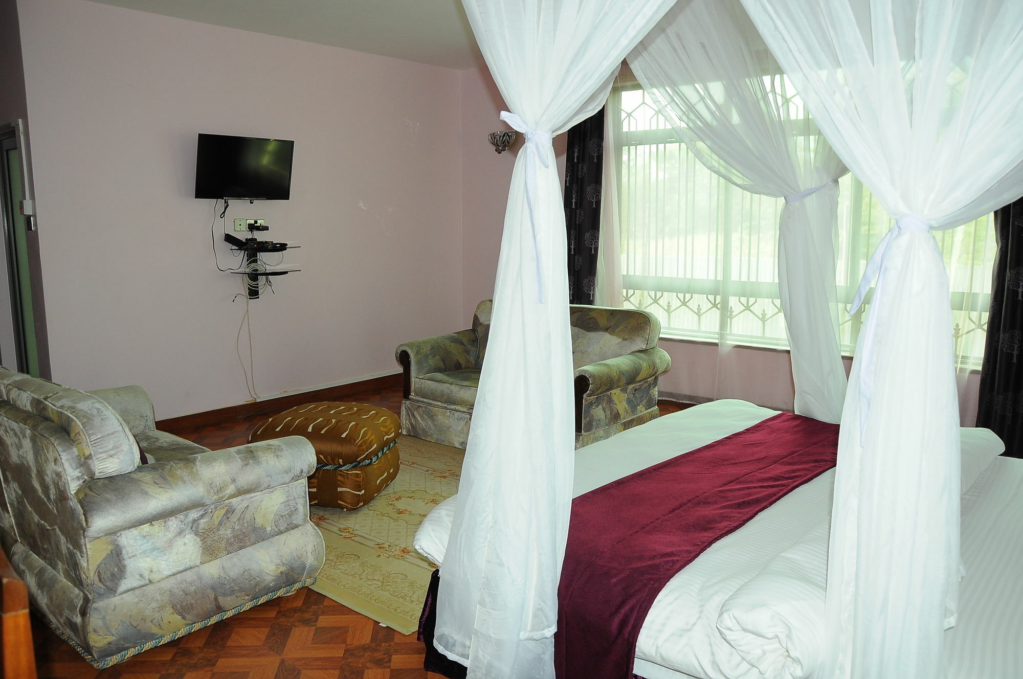 Hotel Karen & Nairobi