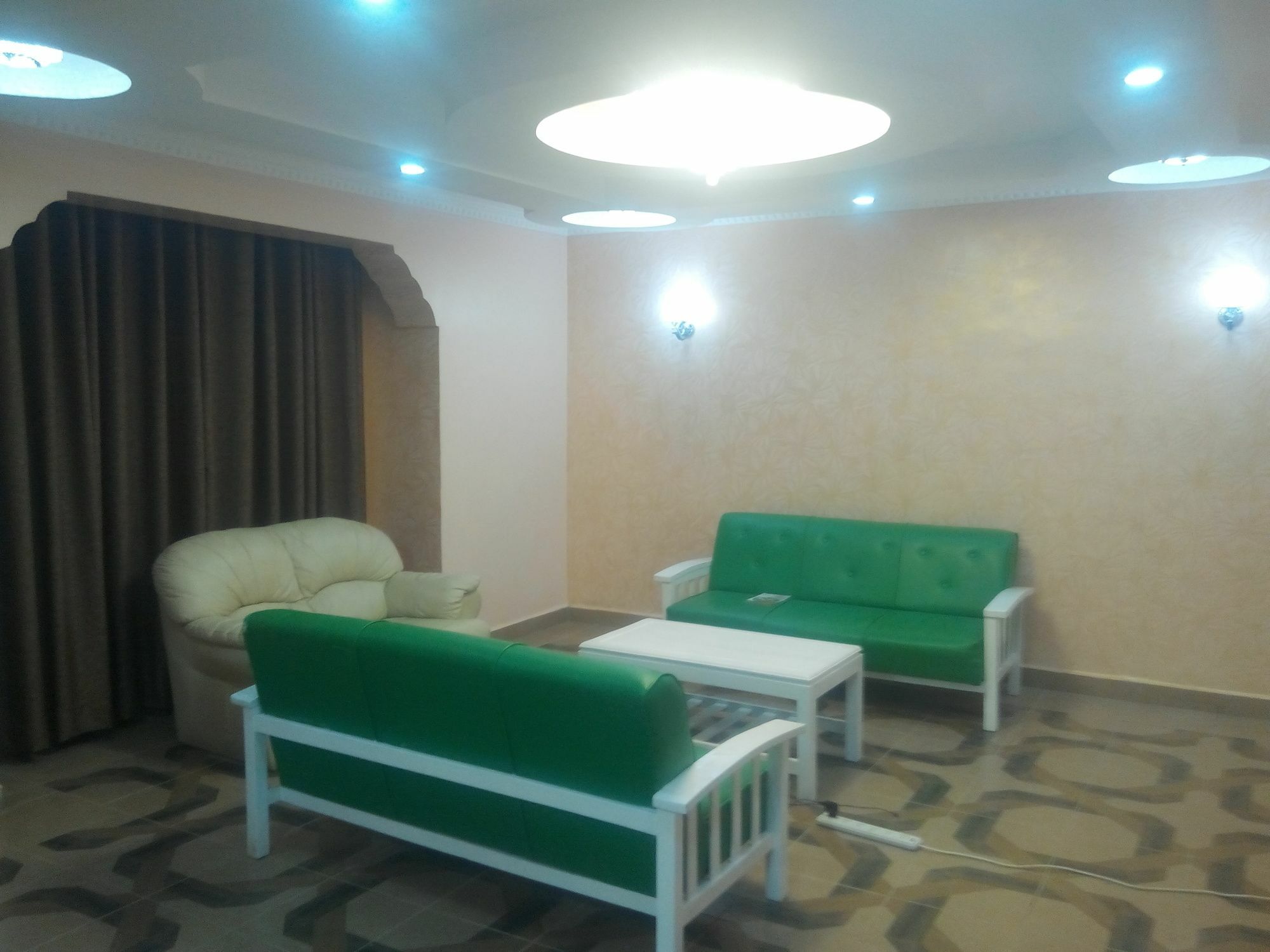 Guest house Nemadek 2*
