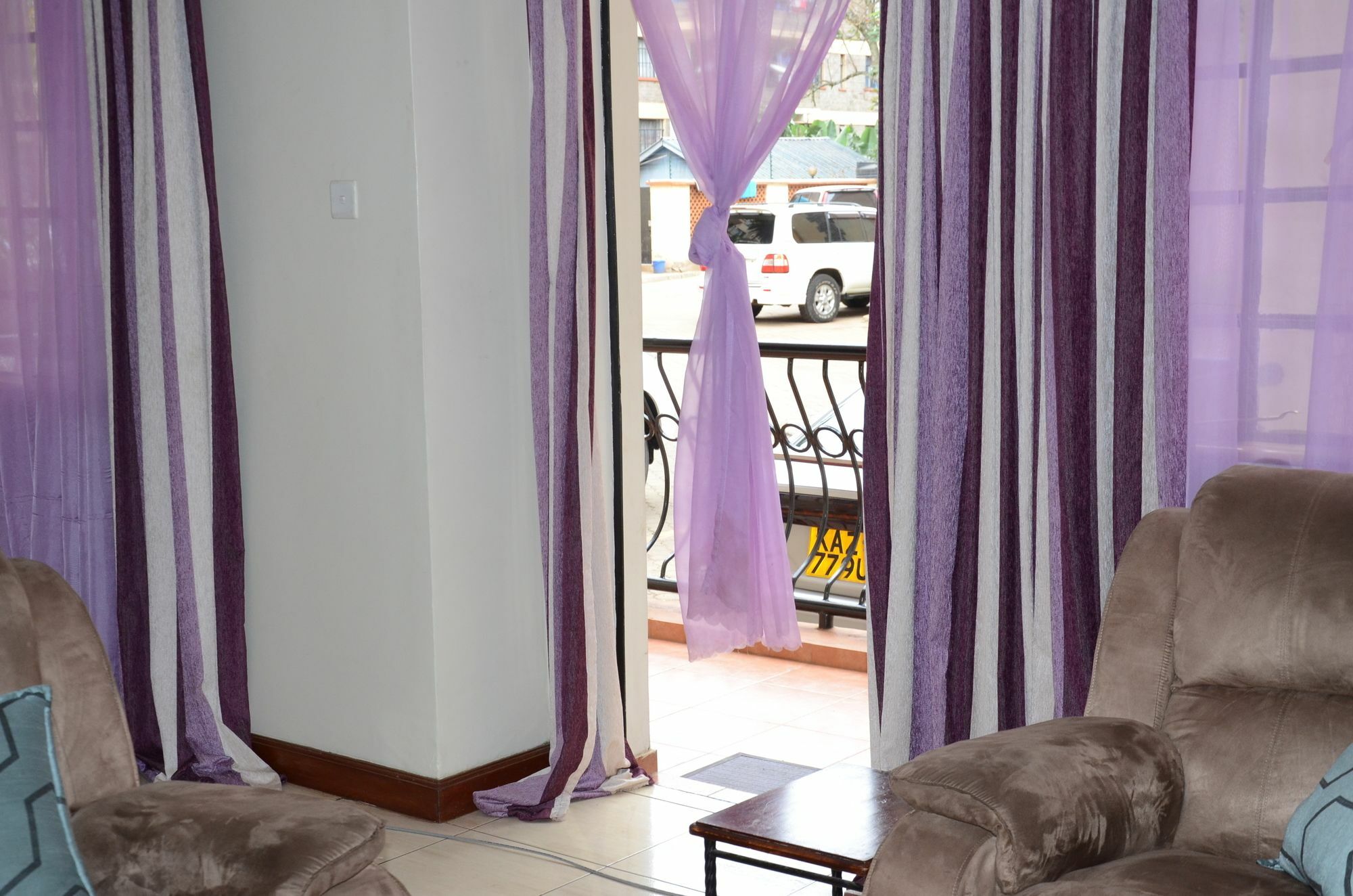 Thomson Court * Nairobi
