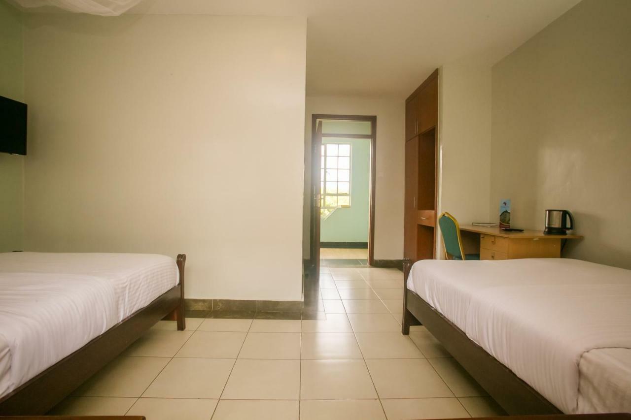 Hotel Desmond Tutu Conference Centre 3*