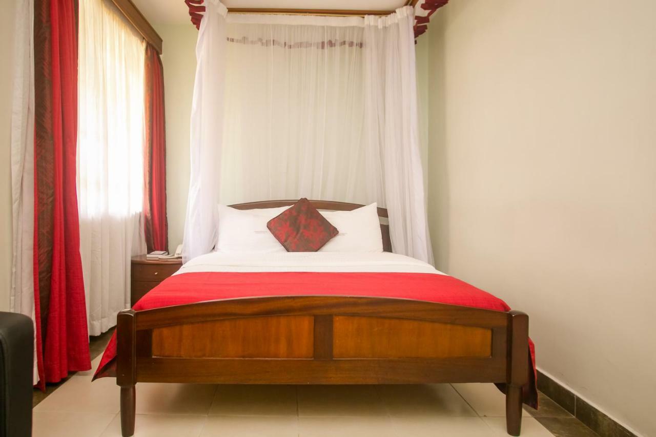 Desmond Tutu Conference Centre Hotel 3*