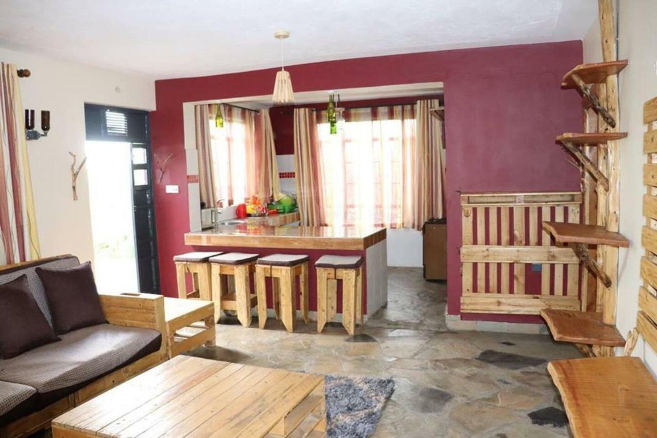 Laviniah Farmhouse Holiday home