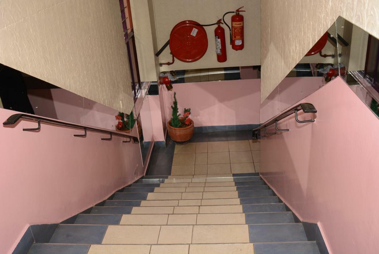 Hotel Almasi 2*