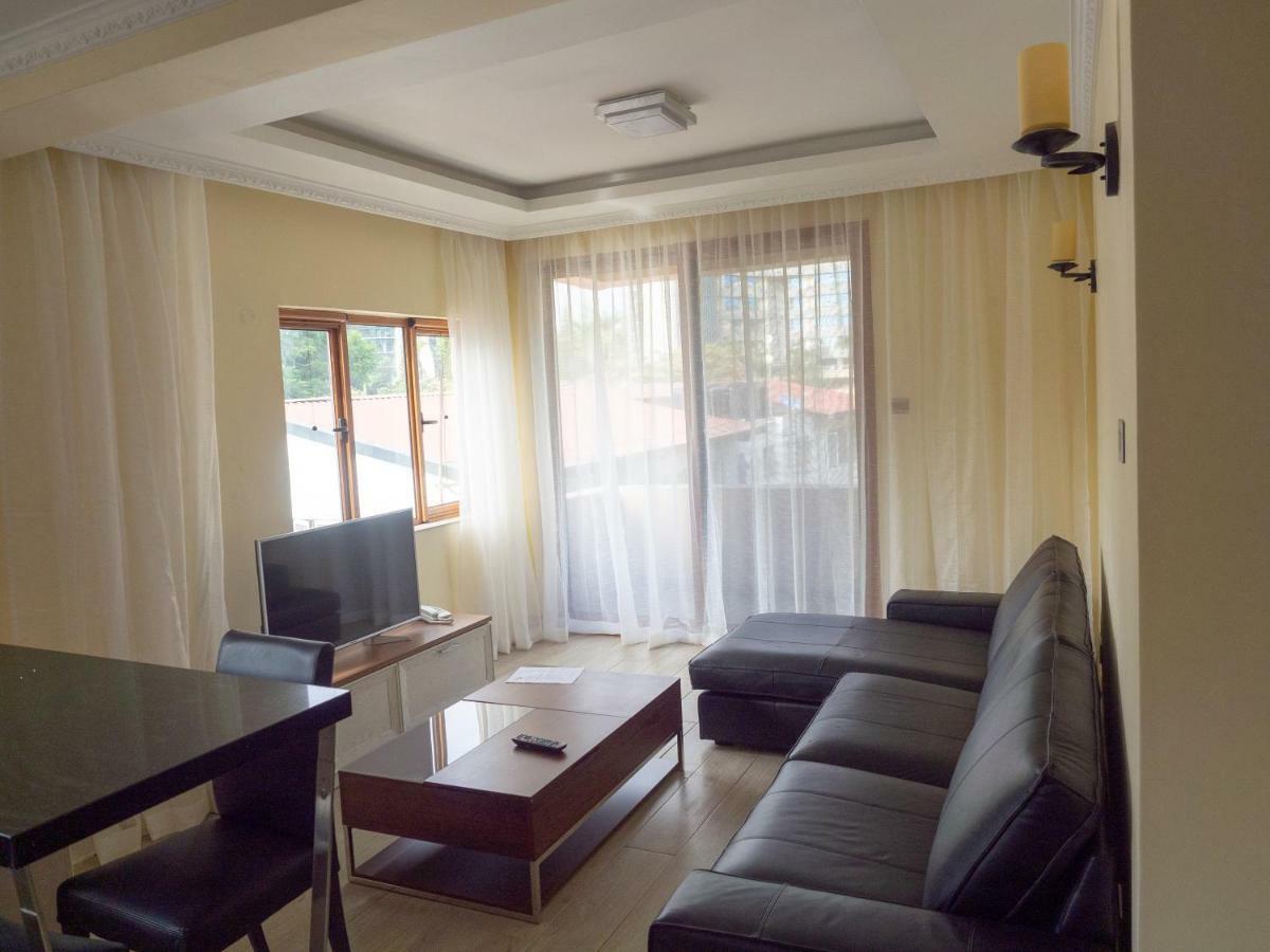 Aparthotel Kates 3*