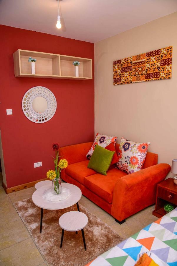 Pit-stop Nairobi: Located Near Airport & Tourist Circuit Apartment