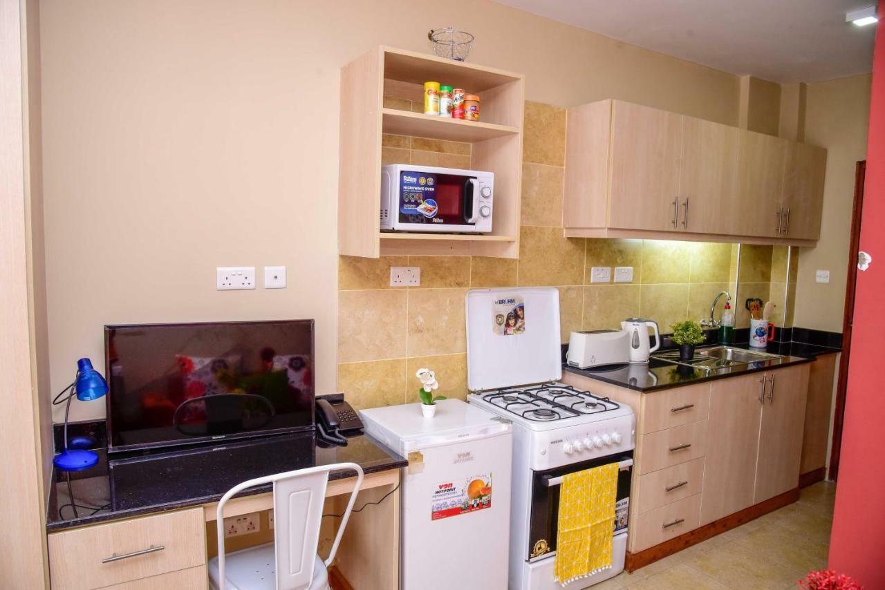 Pit-stop Nairobi: Located Near Airport & Tourist Circuit