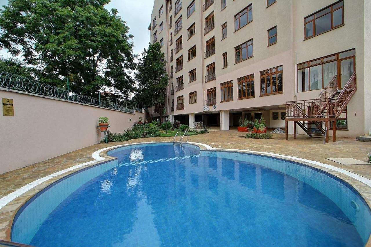 Fenesi Gardens Aparthotel
