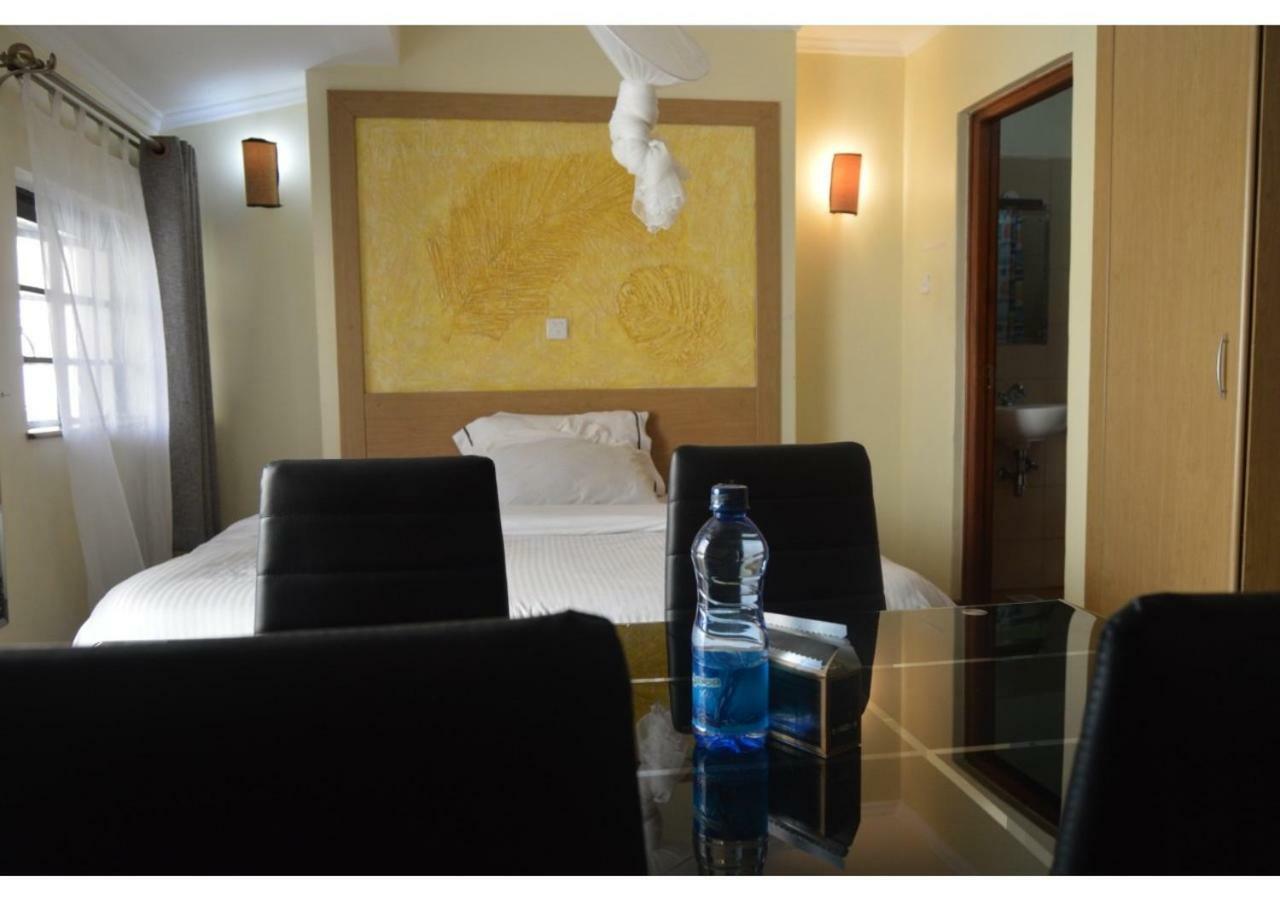 Apartment Sam Suites At Mvuli *