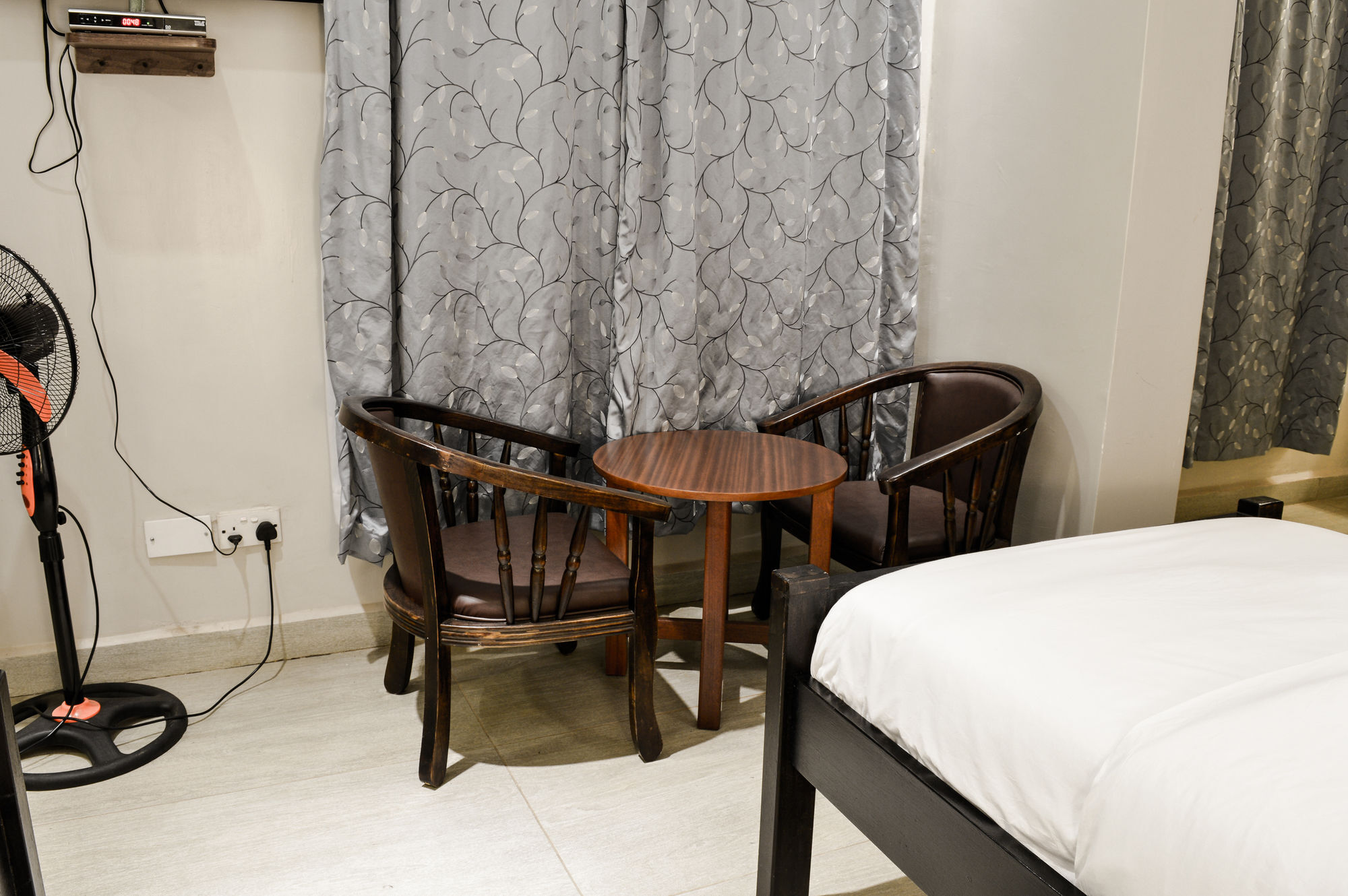 Hotel Decale Jewel Stone