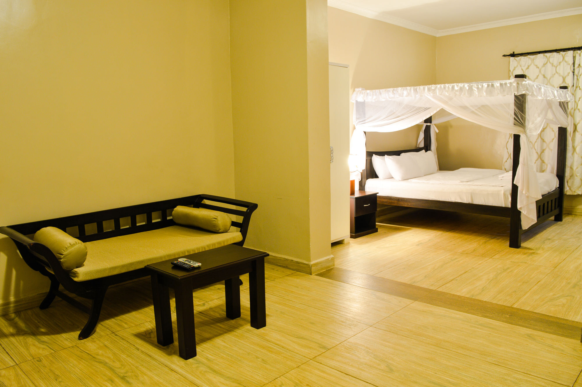 Hotel Decale Jewel Stone Nairobi